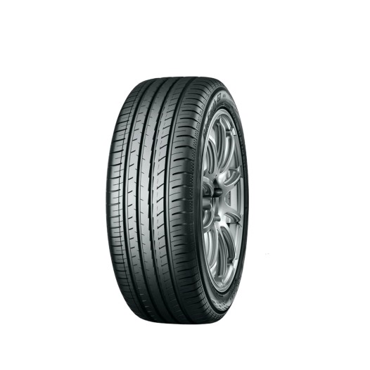 Yokohama 215/55R17 ES32 BluEarth (Japan)